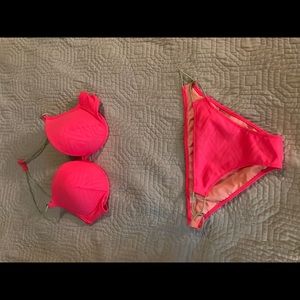 Victoria’s Secret bikini